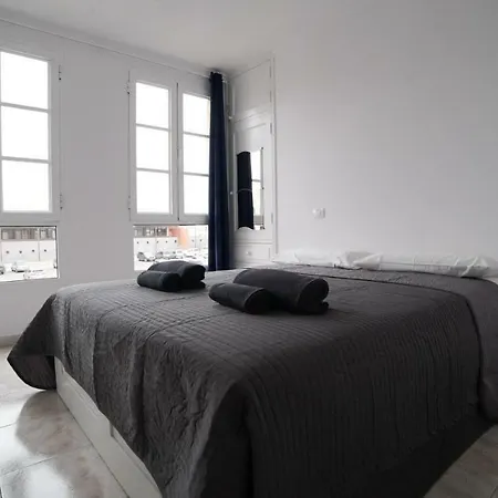 Harbour With Sea View Appartement *